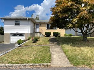 615 E Spruce St, Olyphant, PA 18447