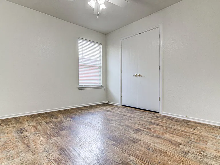 7505 Aspen Brook Dr — Photo 11