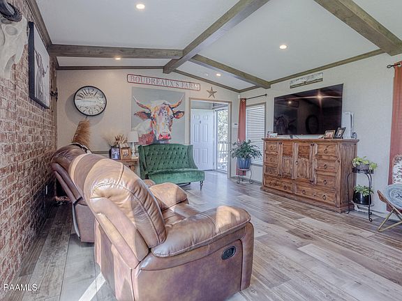 4th image of 20925 W Liberty Farm Rd