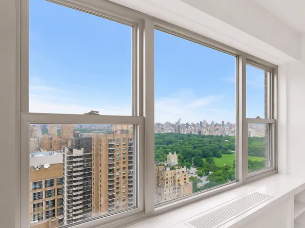 20 West 64th Street image 1 of 19