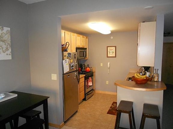 3rd image of 333 W Mifflin St Unit 4050