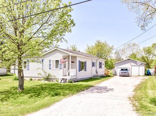 1905 Omar Rd, Kimball, MI 48074