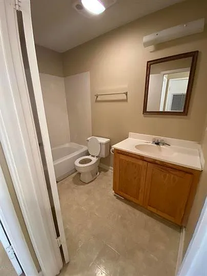 100 Vieux Orleans Cir #C — Photo 7