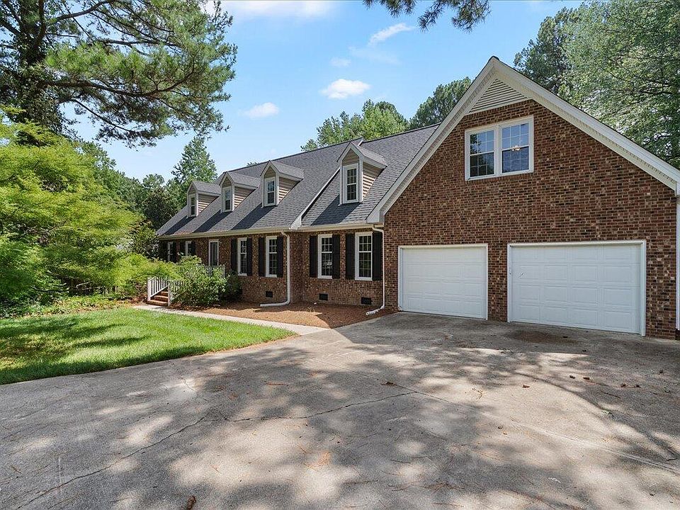 1st image of 204 Raindrop Ct