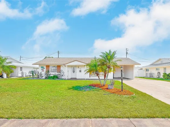 708 Tam O Shanter Ave, Sun City Center, FL 33573