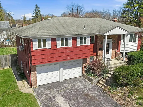 19 Duke Place, Glen Cove, NY 11542