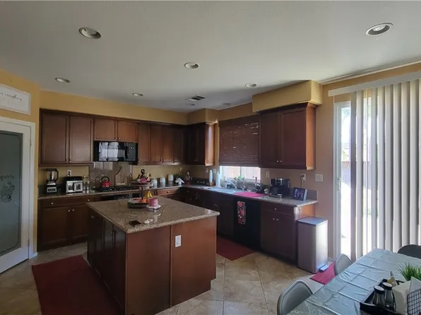 29918 Fox Creek Dr, Menifee, CA 92586