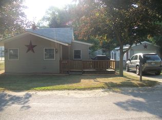 519 Hayes Ave, Alma, MI 48801