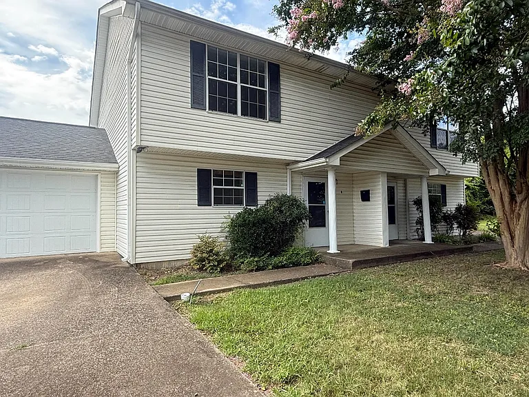 7859 Avalon Acres Ct — Photo 1