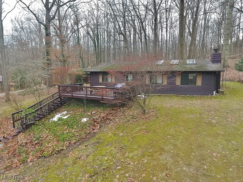 9316 Lakewood Dr NE photo 1