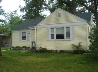 24 Ronald Dr, Springfield, MA 01104