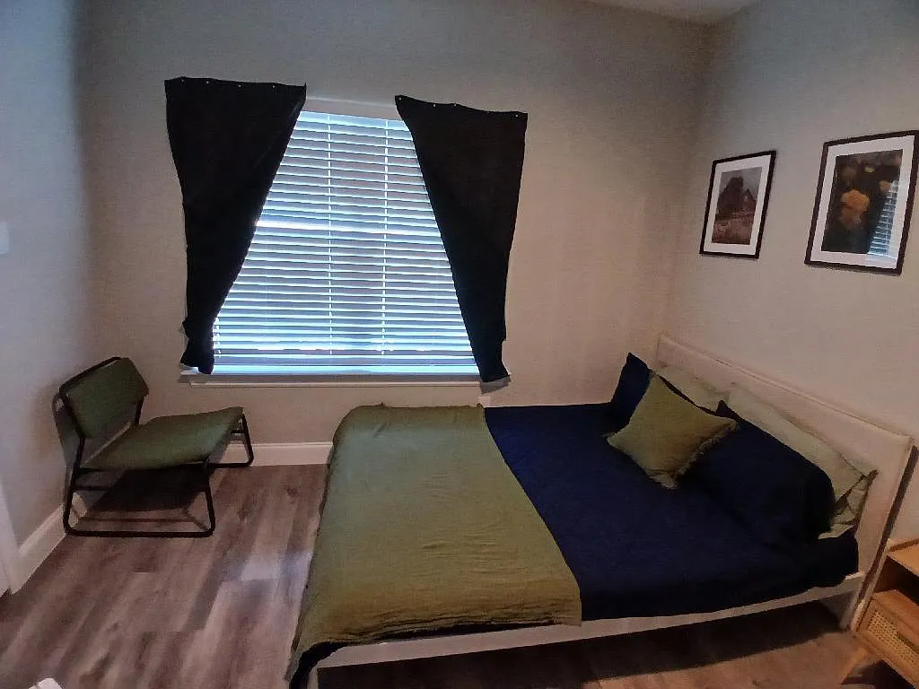 4 bed, 3.0 bath, 1898 sqft, $931 — Photo 3