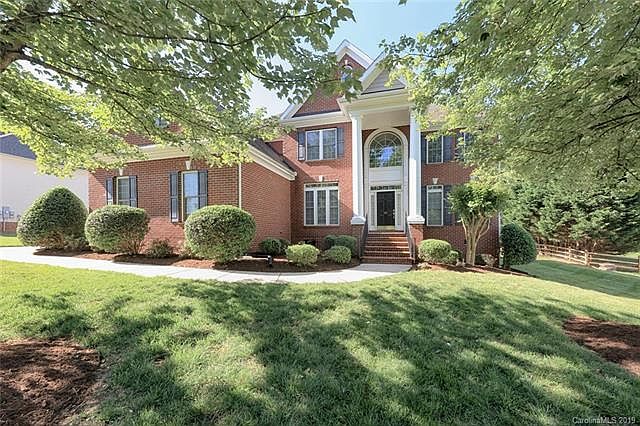 1st image of 143 Huntfield Way