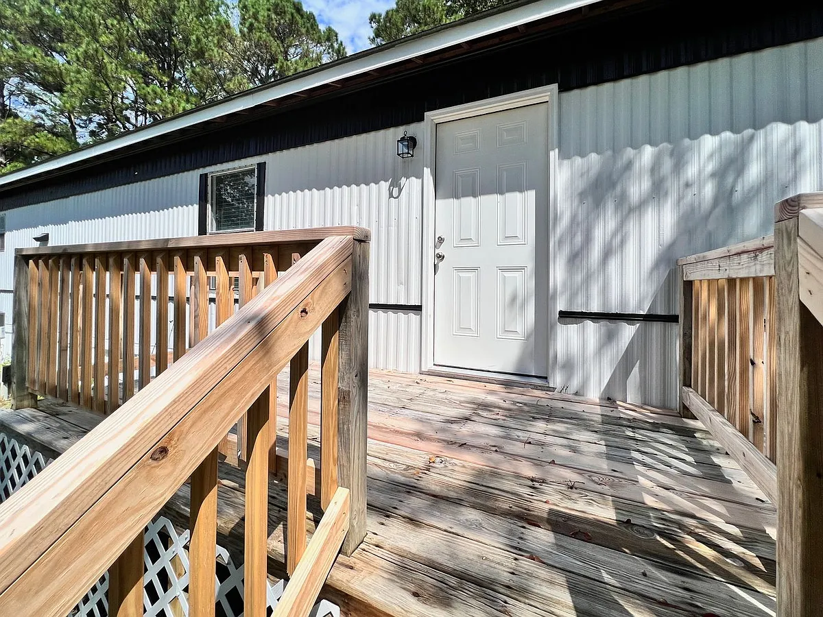 Building Photo - 109 S Alena Ct