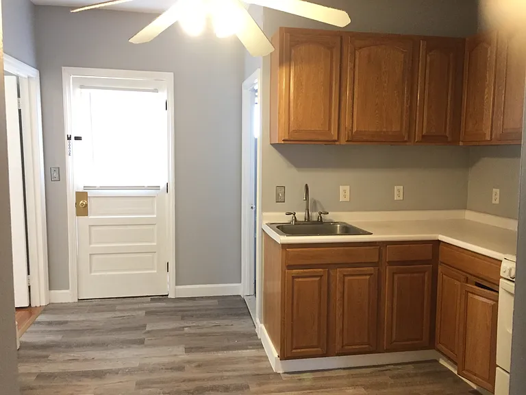 318 Granite St #1 — Photo 4