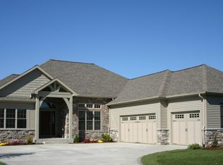 51081 Kerry Glen Dr, South Bend, IN 46637