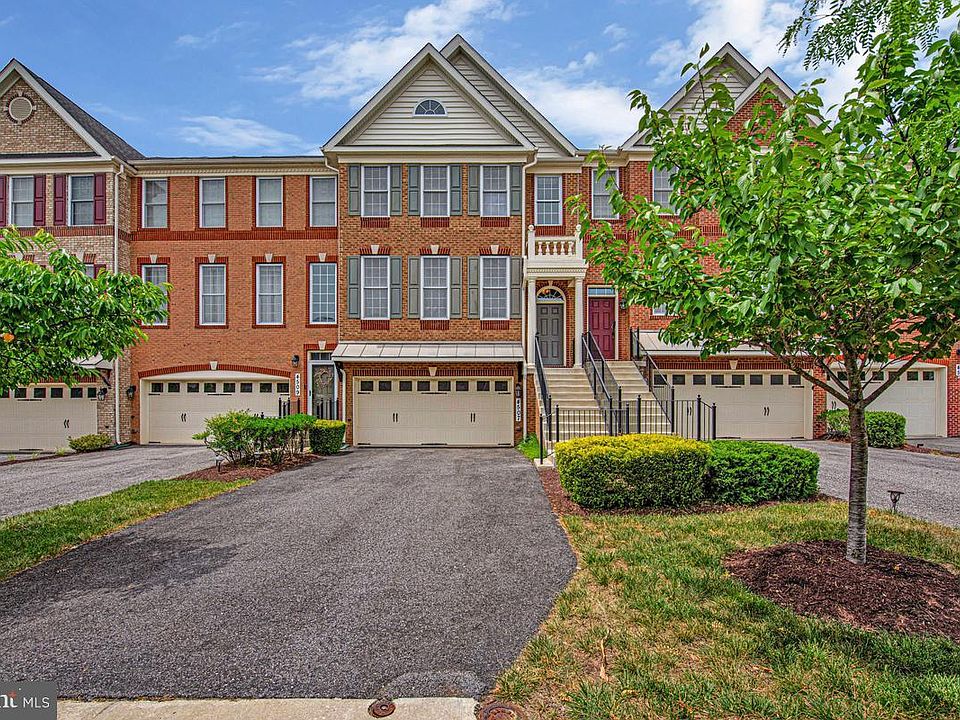 1st image of 4507 Thoroughbred Dr