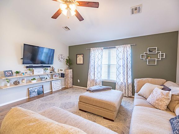 3rd image of 8943 S 257th Pl E