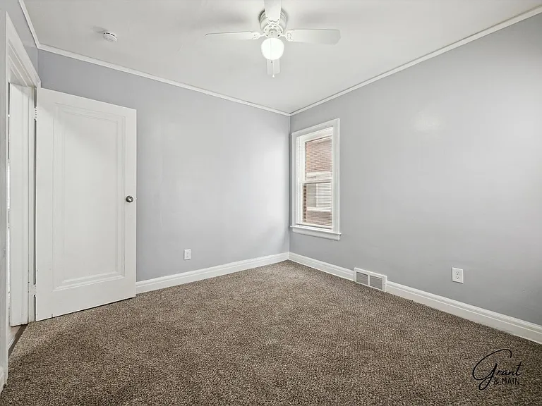 16831 Mendota - Bohdi Enterprises LLC — Photo 19