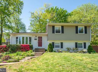4607 Lillian Dr, Alexandria, VA 22310