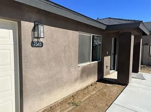 7343 Dogwood Ave — Photo 3
