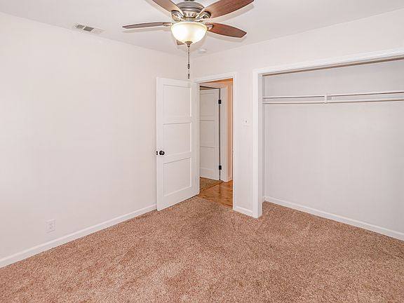 4th image of 15122 Maidstone Ave
