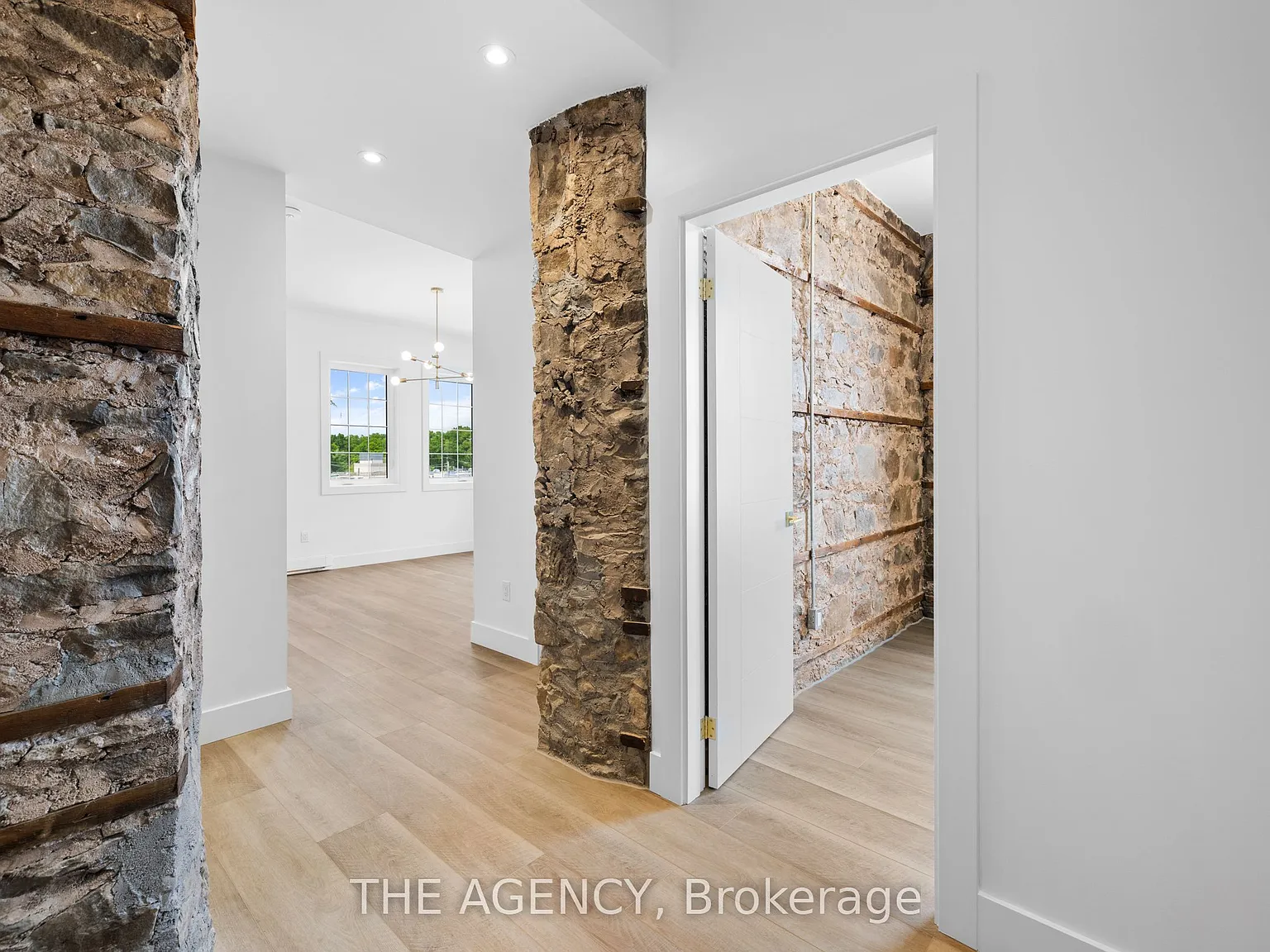 1 bed, $2,600 — Photo 4