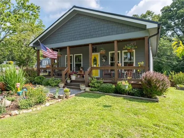 245 Lucille Ave, Ellijay, GA 30540