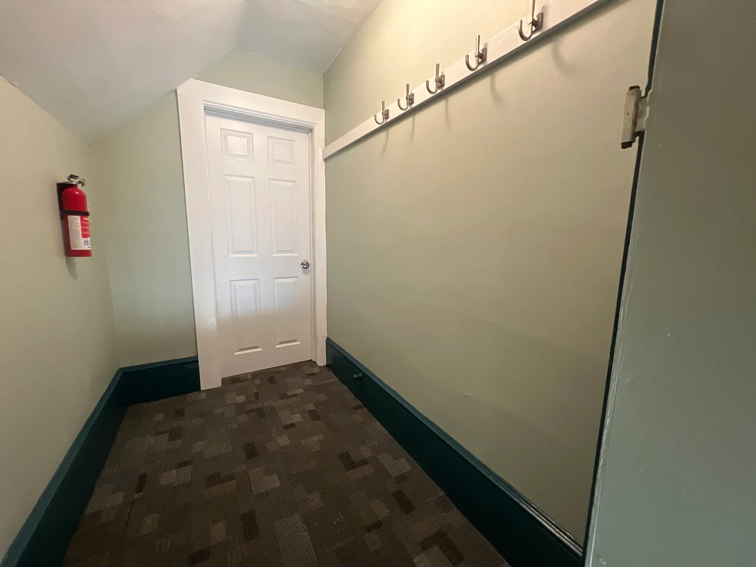1 bed, 700 sqft, $900 — Photo 3