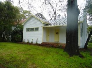144 E Beech St, Cochran, GA 31014