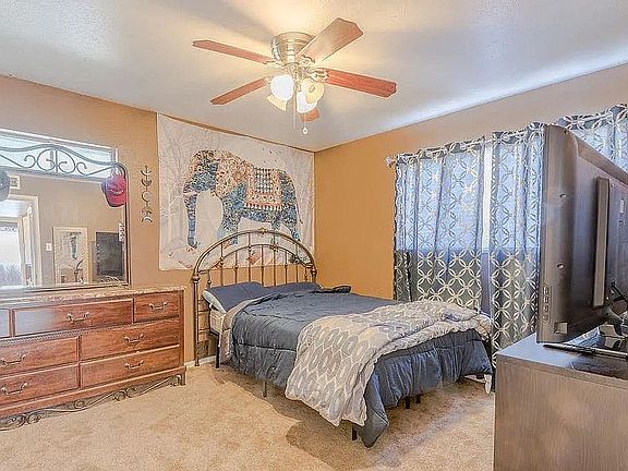 4th image of 2132 Bonham Ave