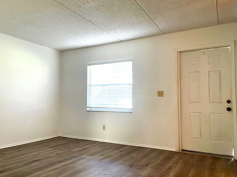 731 Michigan Ct #2 — Photo 8