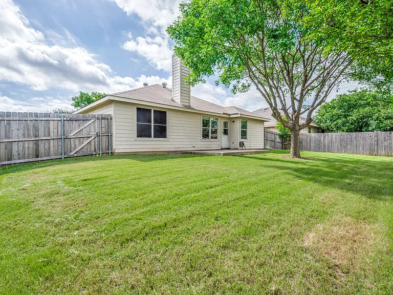 3705 Hermalinda Dr — Photo 19