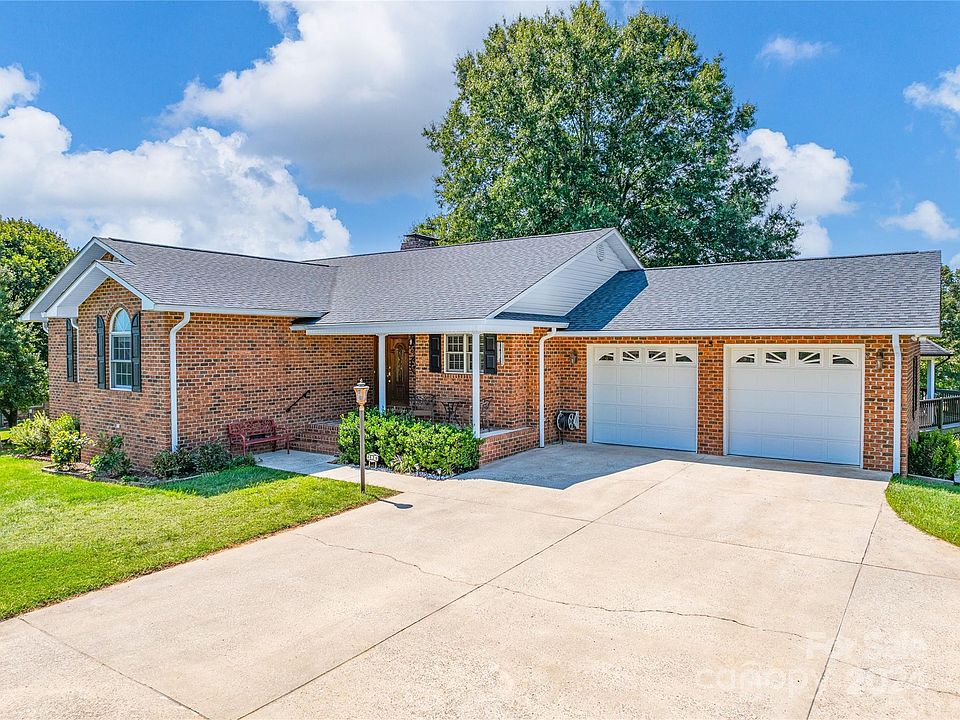 1st image of 4629 Plantation Dr
