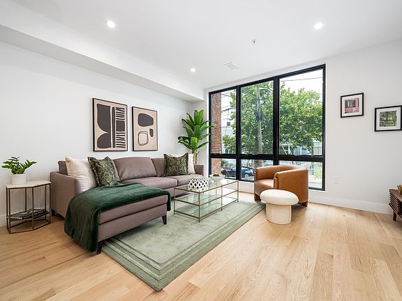 3rd image of 70 Gardner Ave Floor 1