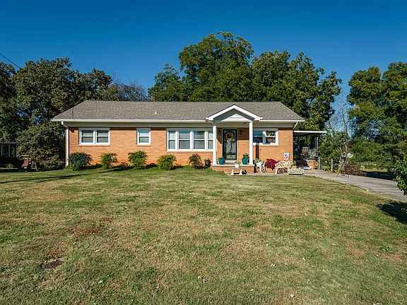 3rd image of 510 Cedar Ln