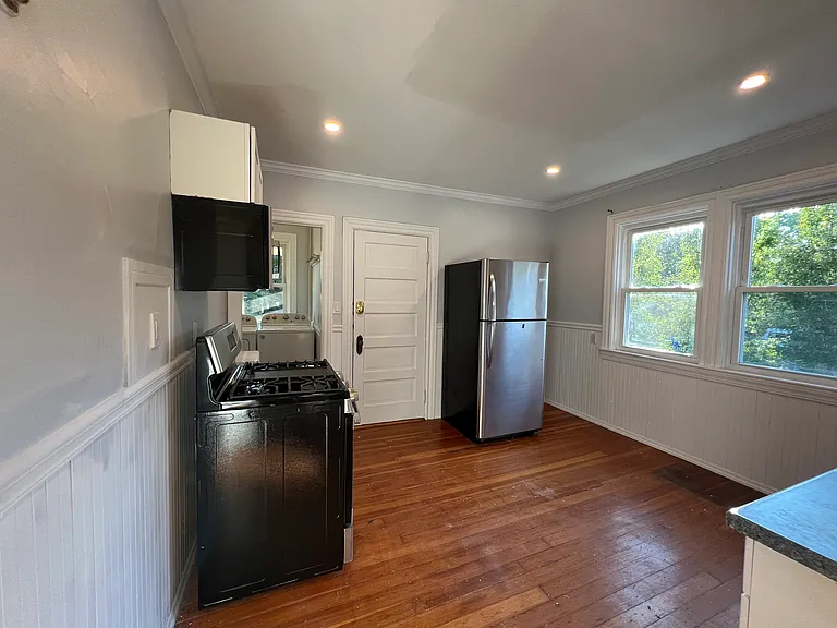 159 Park St #2 — Photo 10