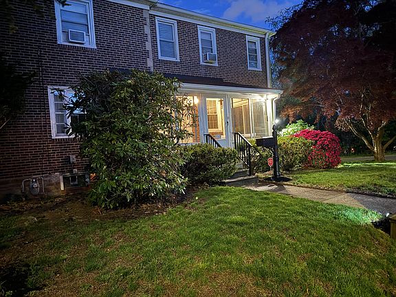 3rd image of 1123 Yeadon Ave