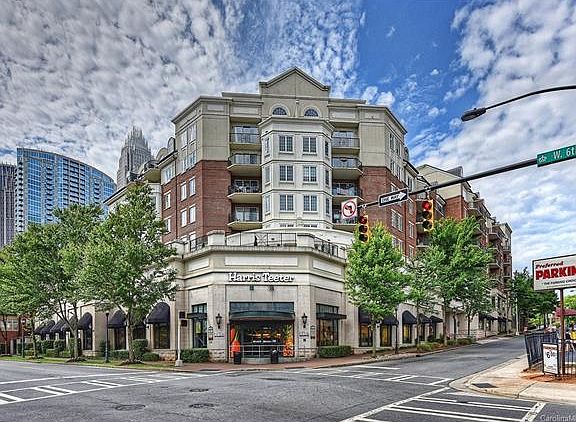 3rd image of 300 W 5th St APT 122