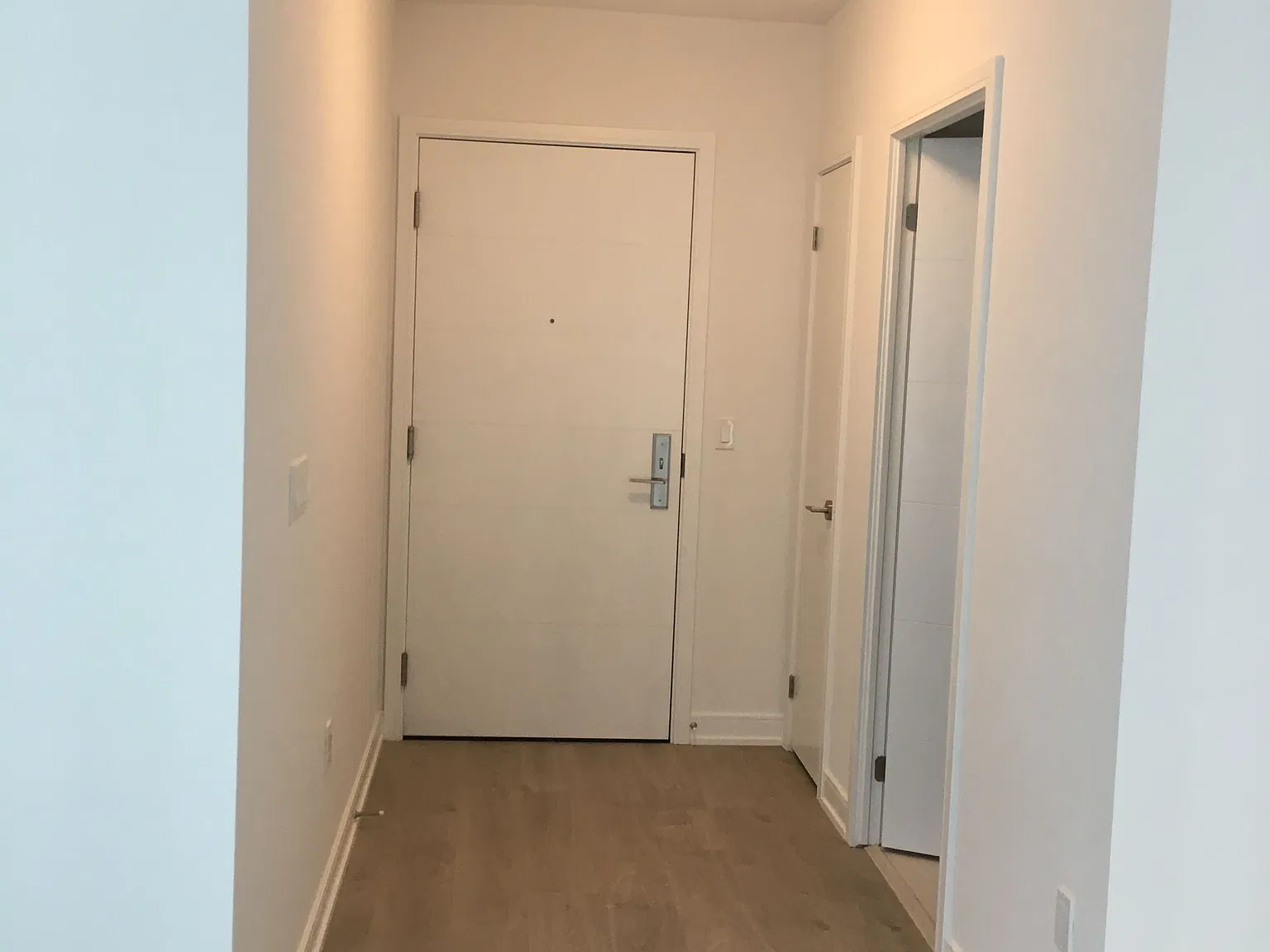 1 bed, $2,400 — Photo 2