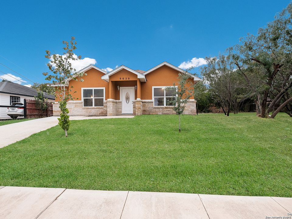 1st image of 9639 Maria Isabel Dr
