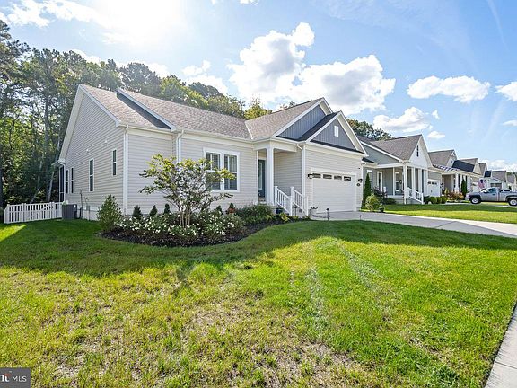 2nd image of 18567 Emerson Way