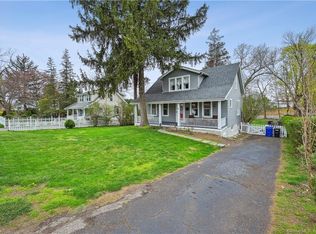 8 Walter Ave, Norwalk, CT 06851