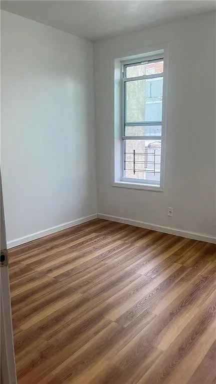 4 bed, 1000 sqft, $3,500 — Photo 2