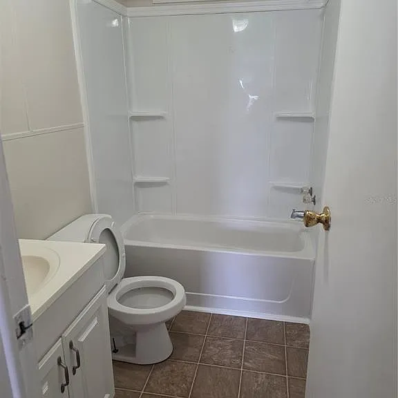 9919 Scepter Ave — Photo 4