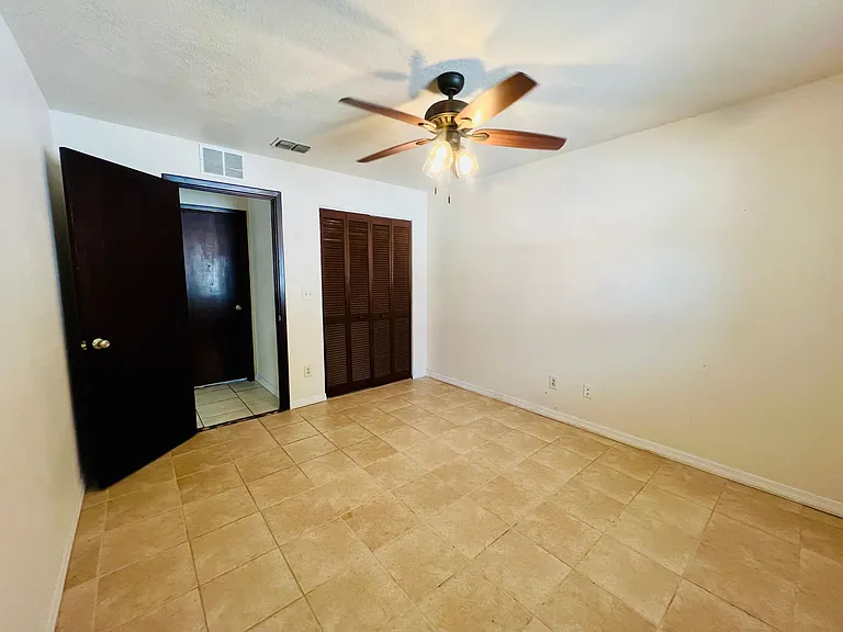 4641 Debbie Ln — Photo 19