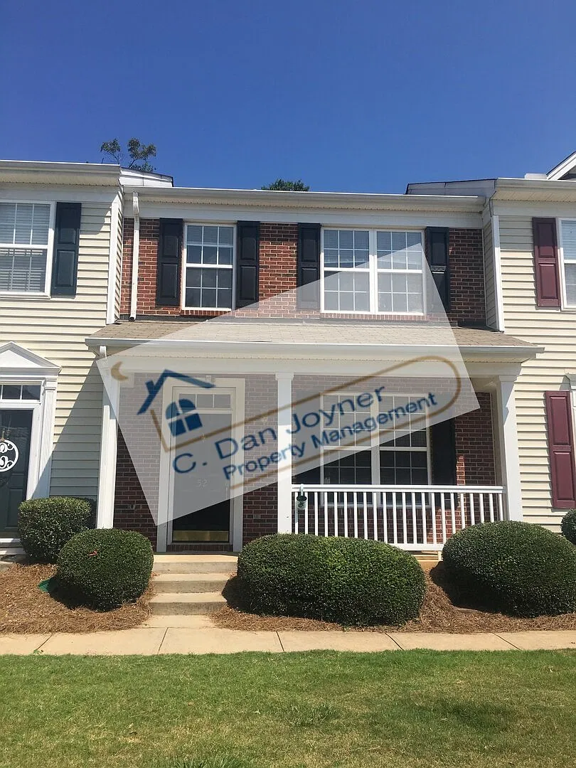 Great 3 Bedroom, 2.5 Bath townhome in Mauldin — Photo 1