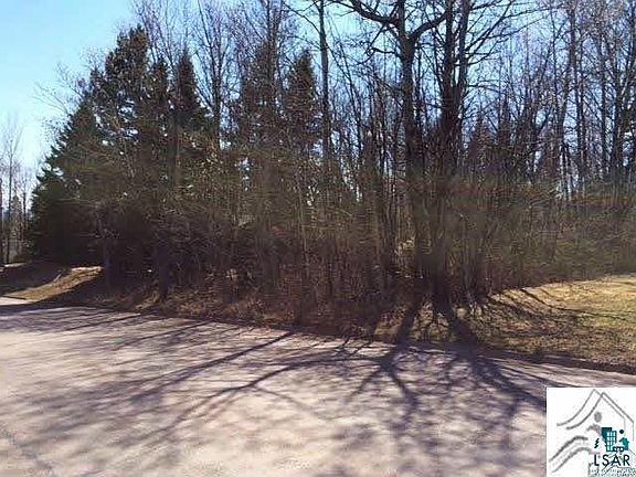 4th image of 2XX 8th Ave W