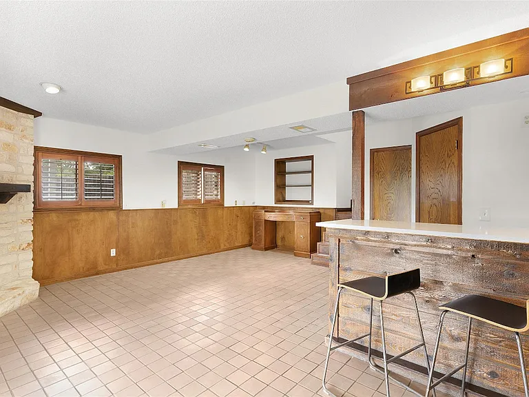 21205 National Dr — Photo 22