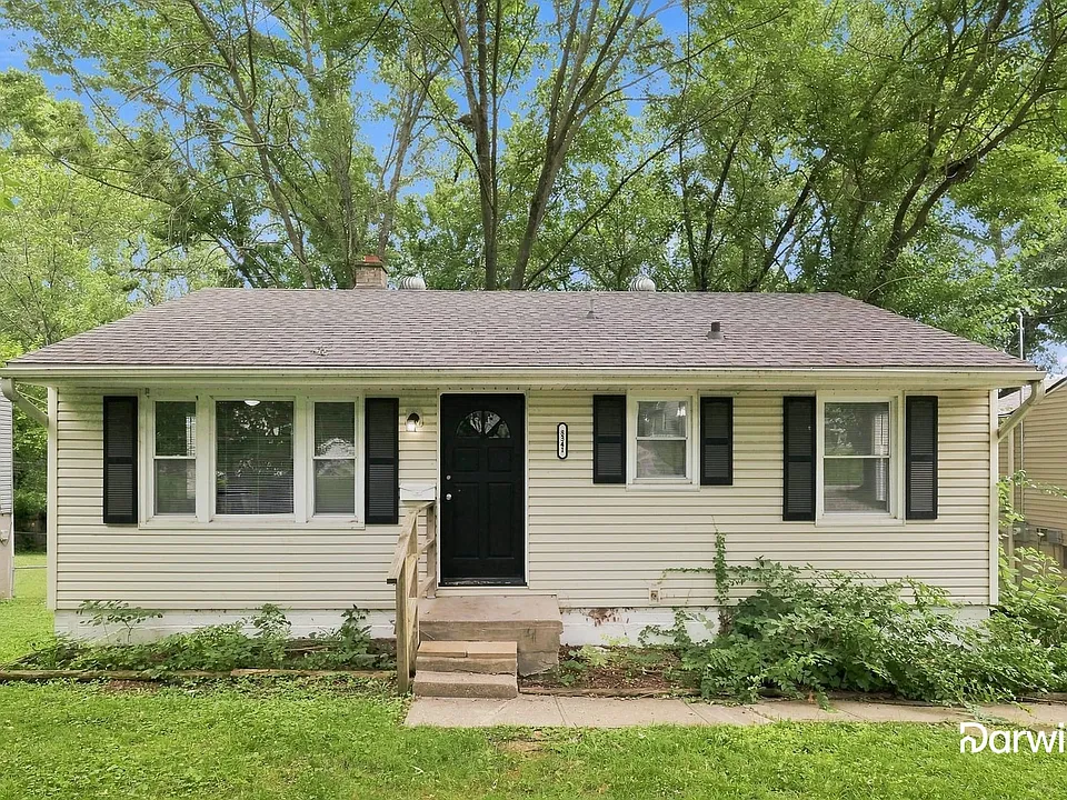 8341 Locust St